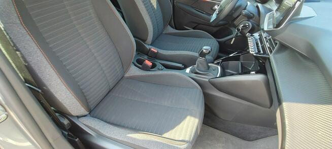 Peugeot 208 Stan bardzo dobry.