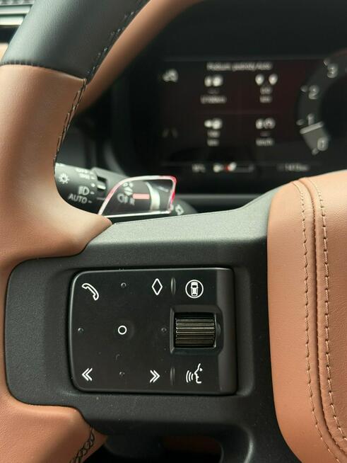 Defender 4.4P V8 635KM AWD 110 OCTA Demo Salonu JLR Marvel