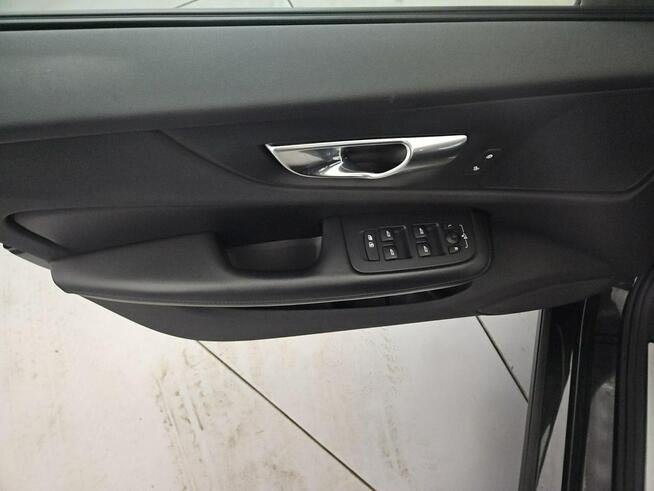 Volvo V60 B4 D Momentum ! Z Polskiego Salonu ! Faktura Vat !