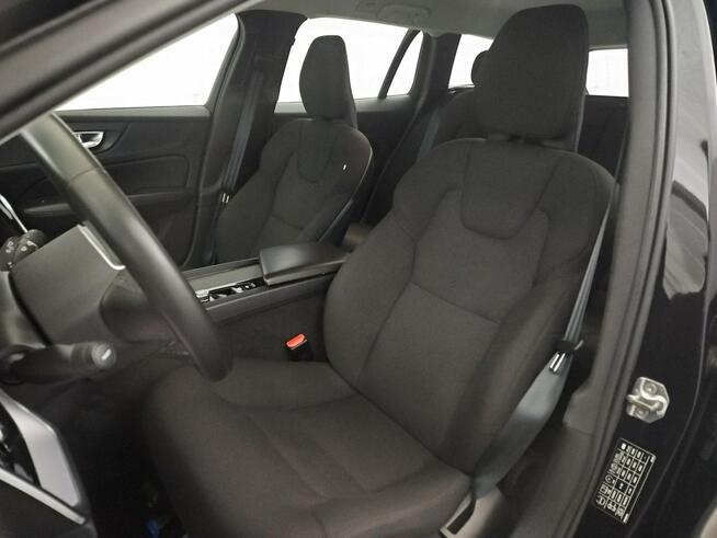 Volvo V60 B4 D Momentum ! Z Polskiego Salonu ! Faktura Vat !