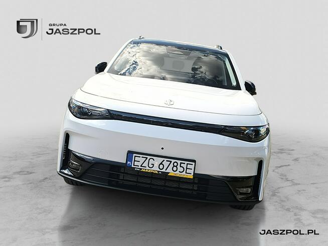 Leapmotor C10 Reev C10 hybryda plug-in , napęd elektryczny wersja Design