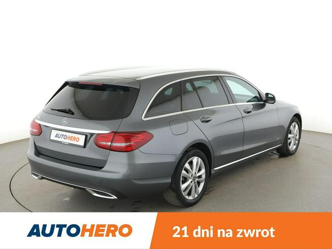 Mercedes C 180 lift automat full LED navi kamera ic zujniki parkowania