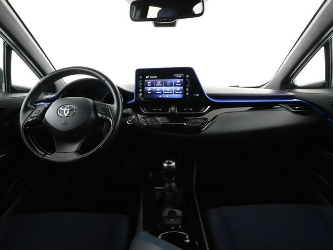 Toyota C-HR navi grzane fotele kamera tempomat Bluetooth