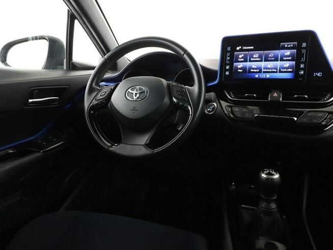 Toyota C-HR navi grzane fotele kamera tempomat Bluetooth