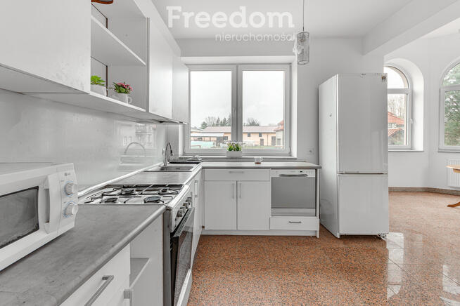 Dom Gołków pod Piasecznem dla rodziny lub na firmę