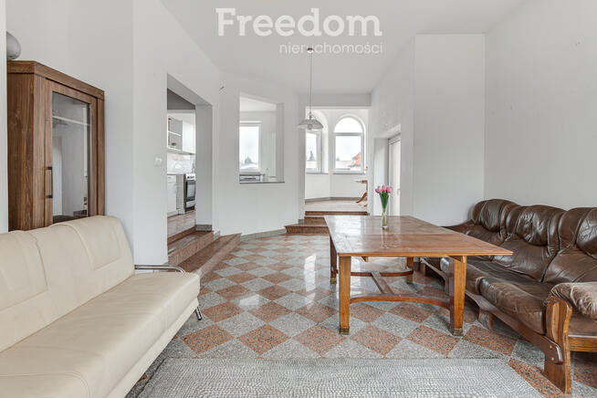 Dom Gołków pod Piasecznem dla rodziny lub na firmę