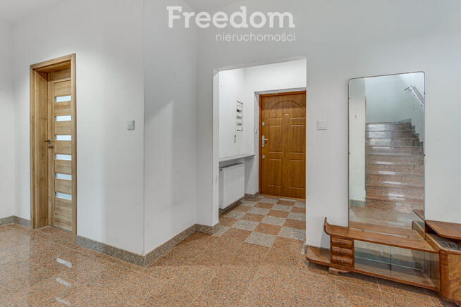 Dom Gołków pod Piasecznem dla rodziny lub na firmę