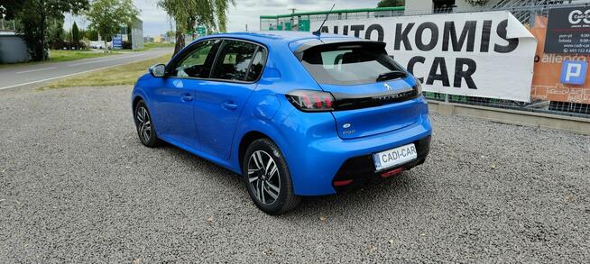 Peugeot 208 Stan bardzo dobry.