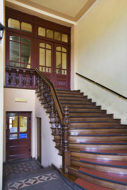 Podwale, centrum, dworzec główny, kawalerka z antresolą