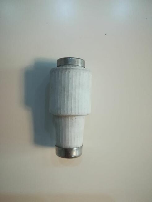 Zestaw porcelanowych bezpieczników