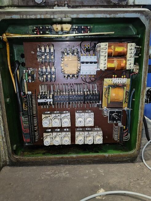 Szlifierka do płaszczyzn ELB, do głowic (stół 250x600)