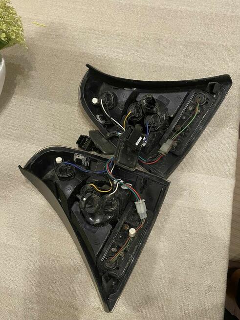 Komplet lamp tylnych ledowych do Renault Clio 2