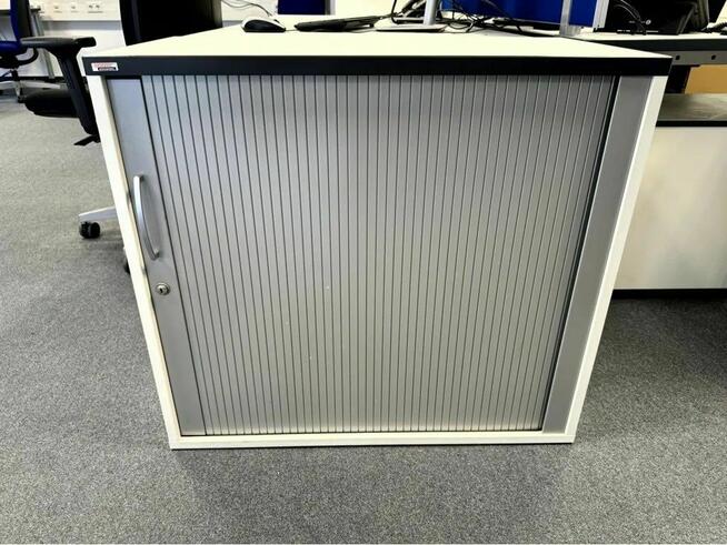 Szafka z drzwiami żaluzjowymi marka ASSMANN