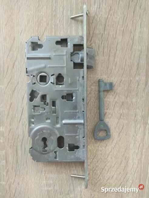 Zamek drzwi 72/50