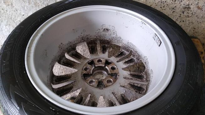 Felgi aluminiowe z oponami zimowymi 5X108X16 Ford