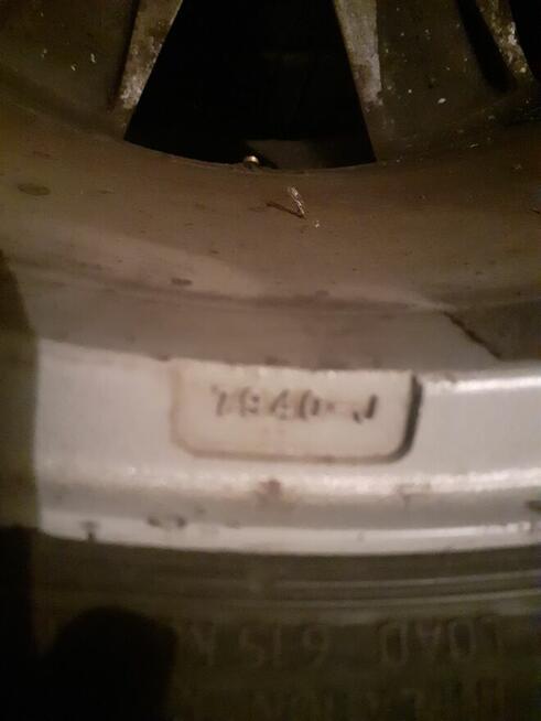 Sprzedam opony zimowe 205/55 R16 z felgami