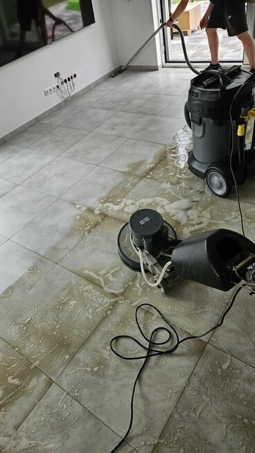 Czyszczenie posadzek, mycie wykładzin, polimeryzacja