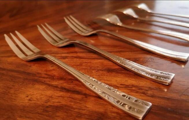 Zestaw widelczyków do ciast i łyżeczka do cukru HEFRA.