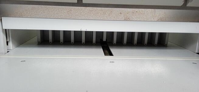 Gilotyna do cięcia papieru Ideal 4810-95