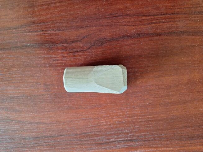 Kołek gwóźdź dębowy