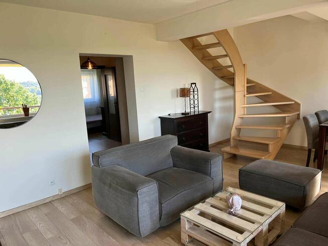 Ładne,2-poziomowe mieszkanie na Osiedlu Bobrek Wschód.