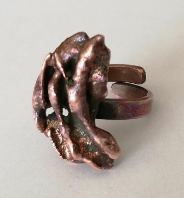 Stary artystyczny pierścionek miedziany z lat 70 - unikat.
