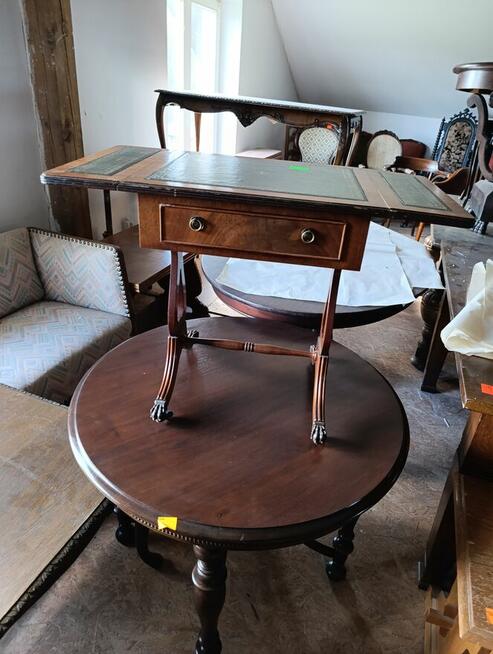 Stoliczek antyczny, #137