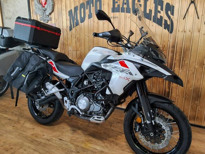 Benelli TRK 502 Benelli TRK 502x Bardzo dobrze doposażony GRZANE MANETKI ABS