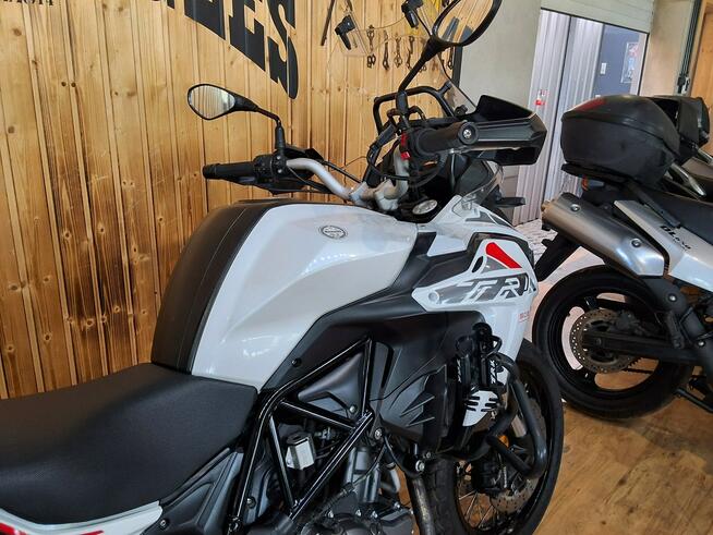 Benelli TRK 502 Benelli TRK 502x Bardzo dobrze doposażony GRZANE MANETKI ABS