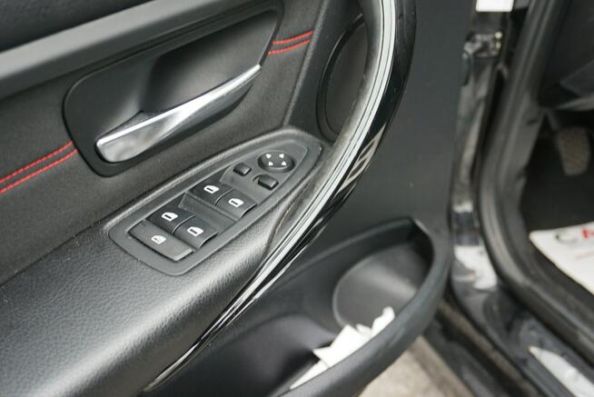 BMW 320 zarejestrowany, ubezpieczony