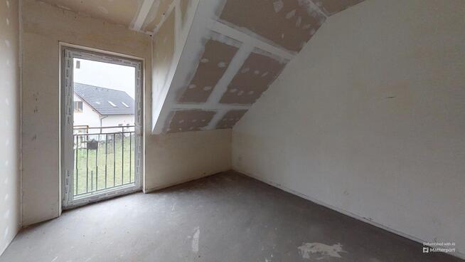 Bliźniak w stanie deweloperskim - Białuń