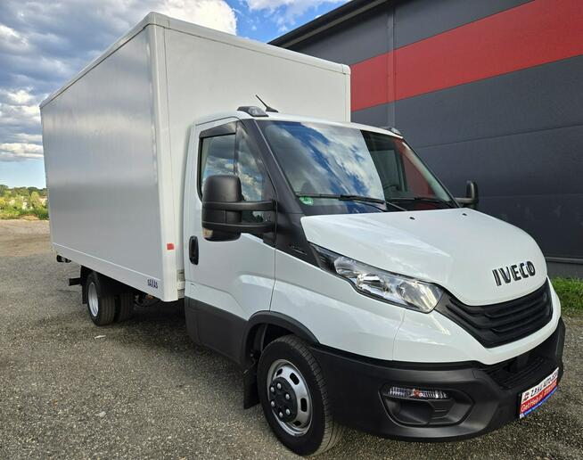 Iveco Daily 35C16 Kontener z windą na bliźniaku