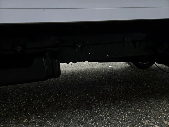 Iveco Daily 35C16 Kontener z windą na bliźniaku