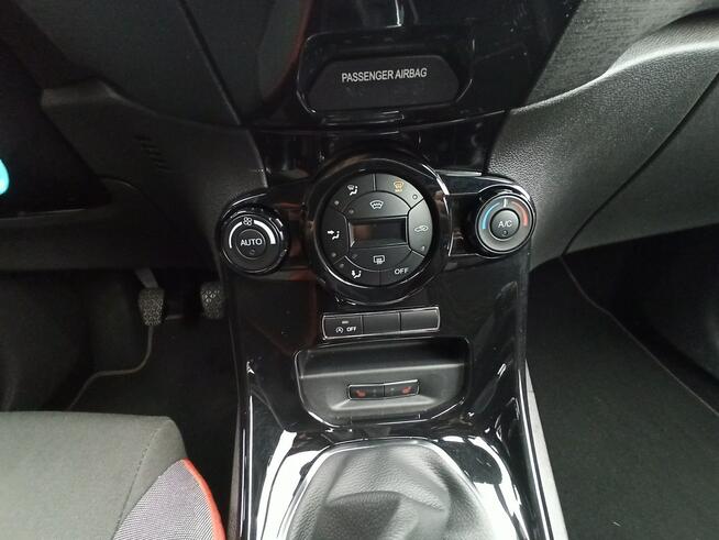 Ford Fiesta ST Line, 2016/15