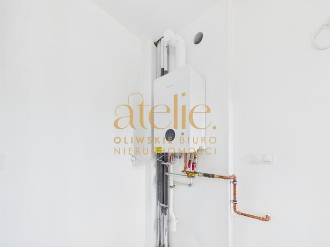 Nowoczesny dom z tarasem i ogrodem