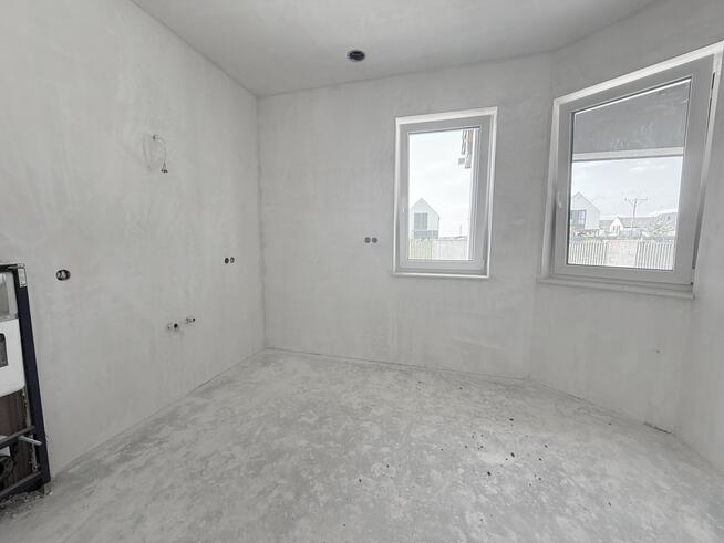 Dom premium z ogrodem i basenem.