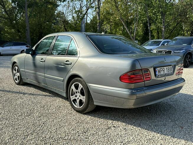 E 220 W210, 2.2 CDI 115KM, 2002r