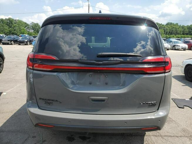 Pacifica Limited awd