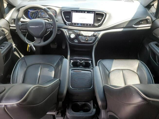 Pacifica Limited awd