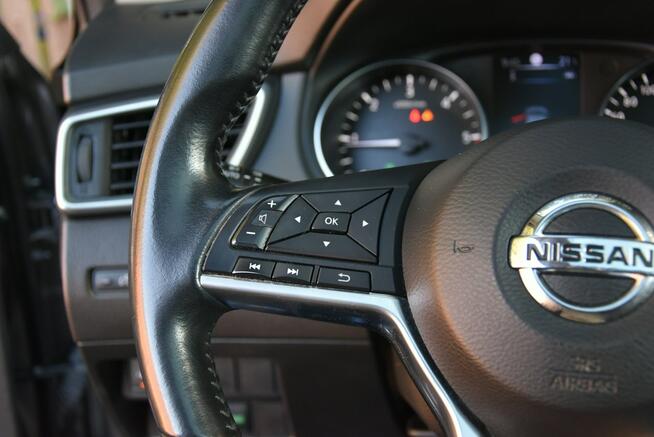 Nissan Qashqai 1.6dCi 130KM Automat XI.2017r. FullLED Panorama Kamera360 NAVi