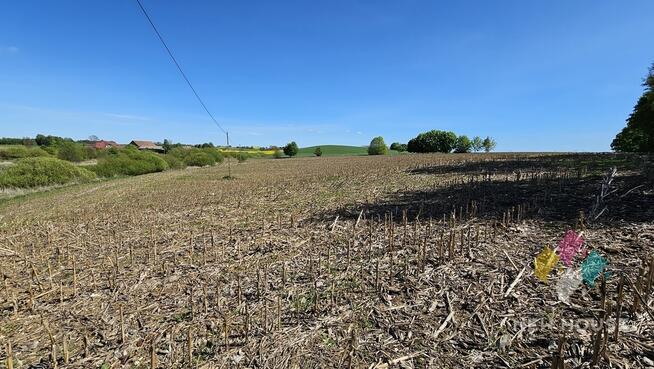 Atrakcyjna działka ze stawem, pod siedlisko