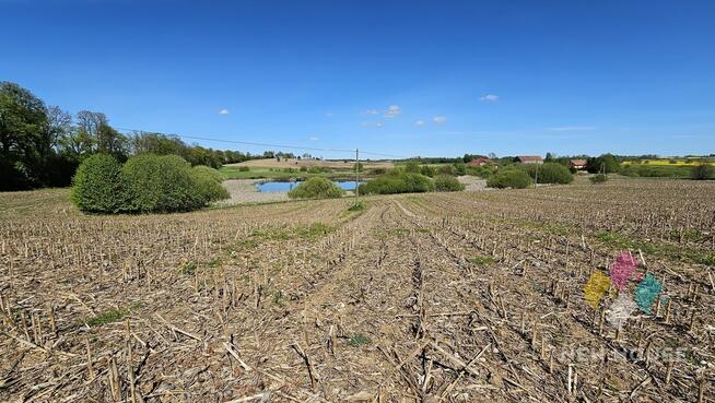 Atrakcyjna działka ze stawem, pod siedlisko