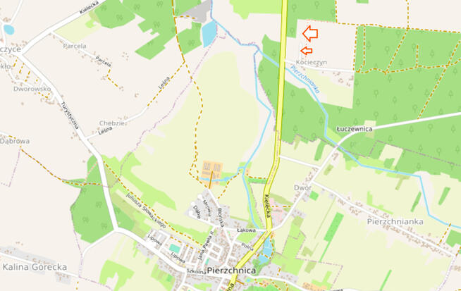 25 km od Kielc, uzbrojona, w otoczeniu lasów