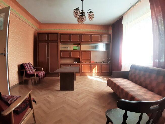 Dom, bud. gospodarcze i 3000m.kw. działki