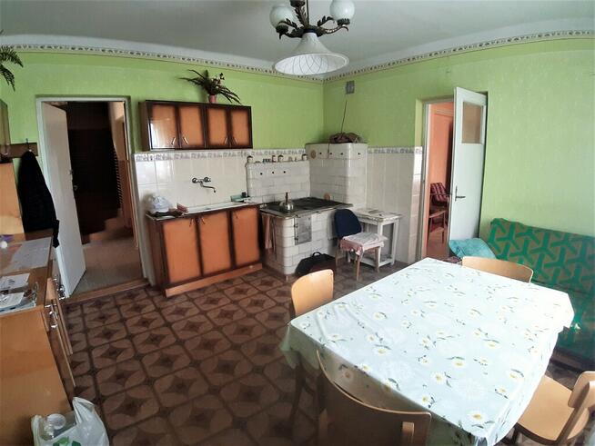 Dom, bud. gospodarcze i 3000m.kw. działki