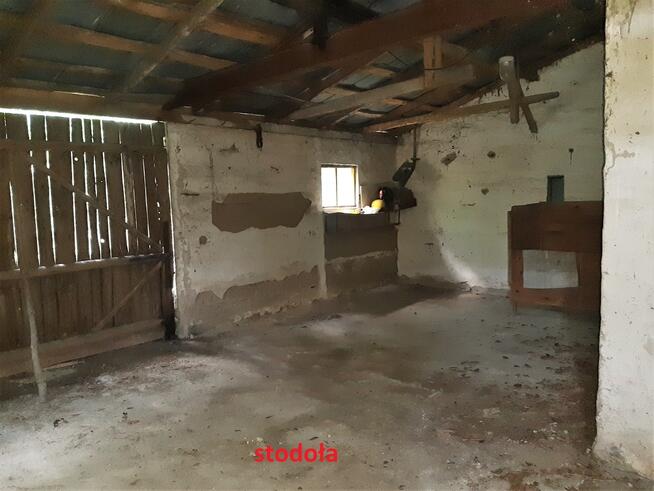 Dom, bud. gospodarcze i 3000m.kw. działki