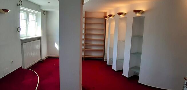 Szeregowy, 5 pokoi, ciche miejsce.