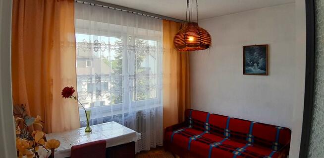 Duży dom na zadbanej działce.