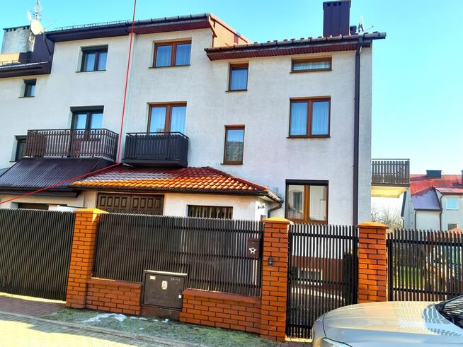 Gotowy do zamieszkania, duży