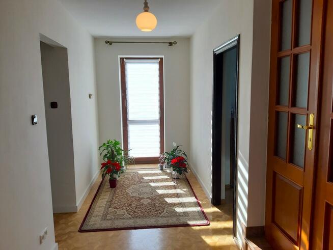 Gotowy do zamieszkania, duży